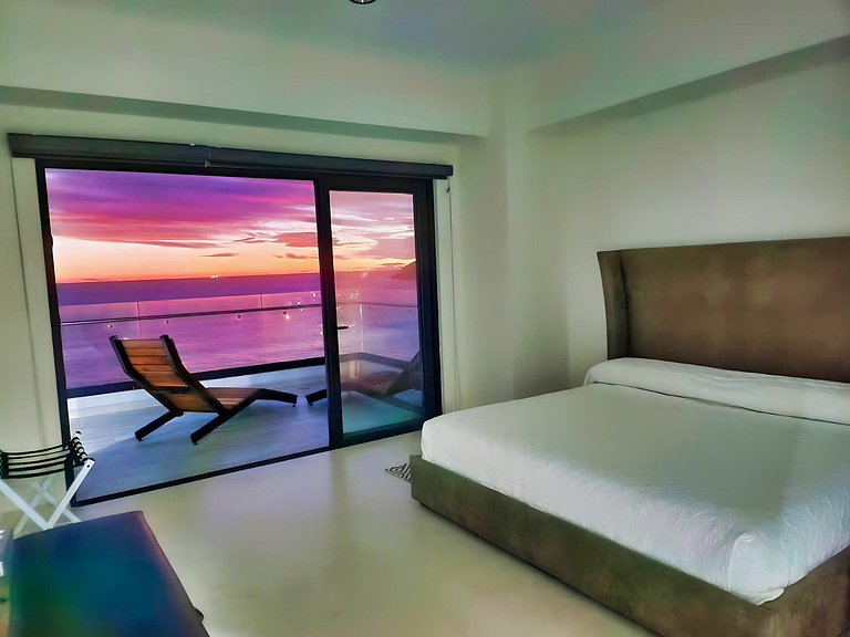 The Altomare - Seaview.