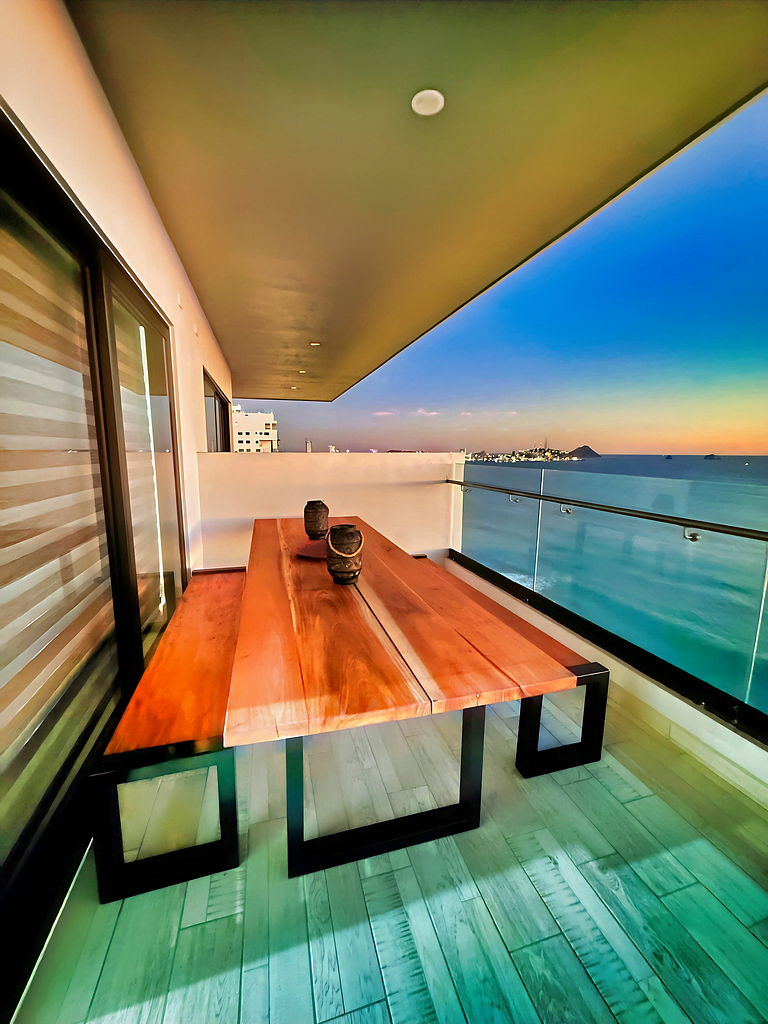The Altomare - Seaview.