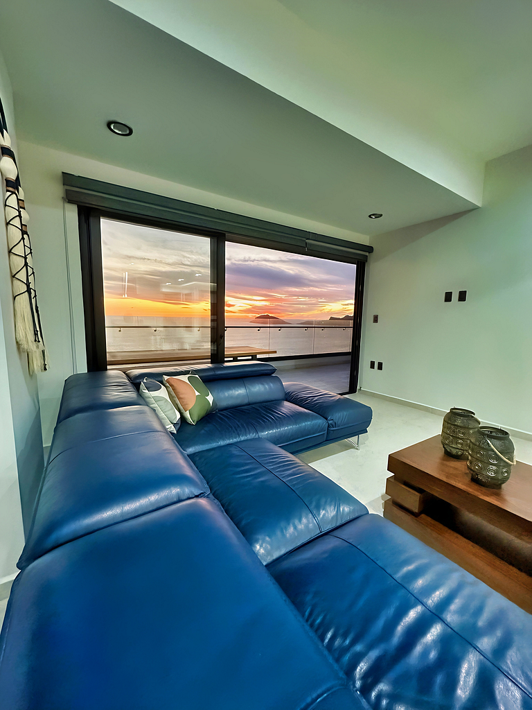 The Altomare - Seaview.
